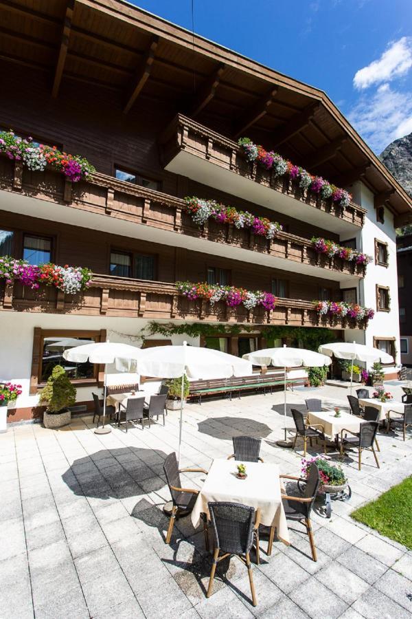 Pension Mittagskogel Санкт-Леонгард-ім-Пітцталь Екстер'єр фото